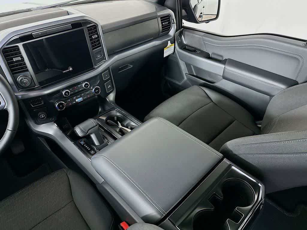 2025 Ford F-150 XLT 11