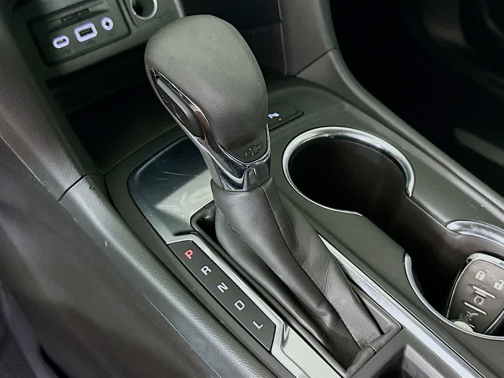 Thumbnail: 2022 Chevrolet Equinox - 19