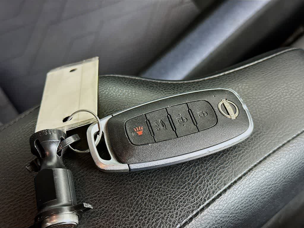 Thumbnail: 2023 Nissan Versa - 21