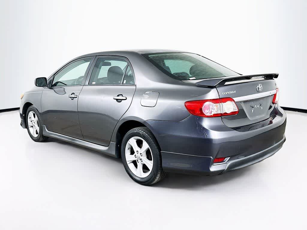 Thumbnail: 2013 Toyota Corolla - 4
