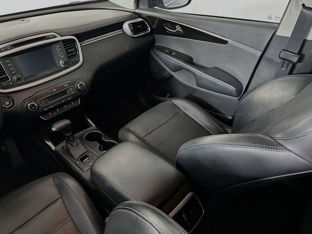 Thumbnail: 2019 Kia Sorento - 11