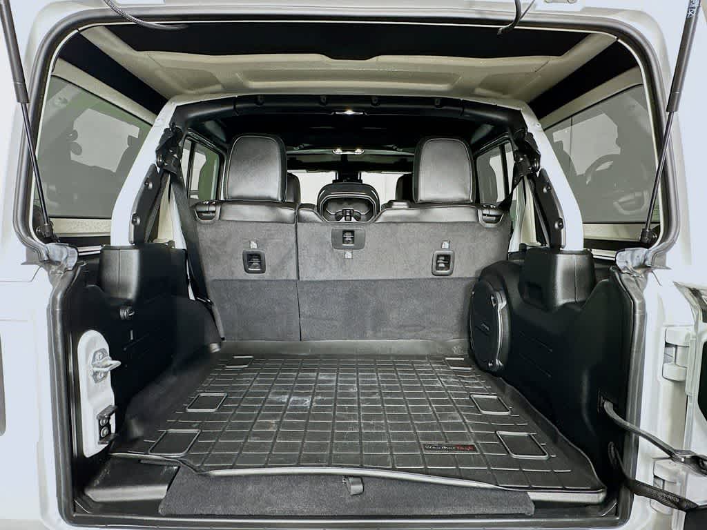 Thumbnail: 2021 Jeep Wrangler - 21