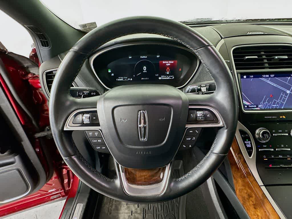 Thumbnail: 2019 Lincoln Nautilus - 16