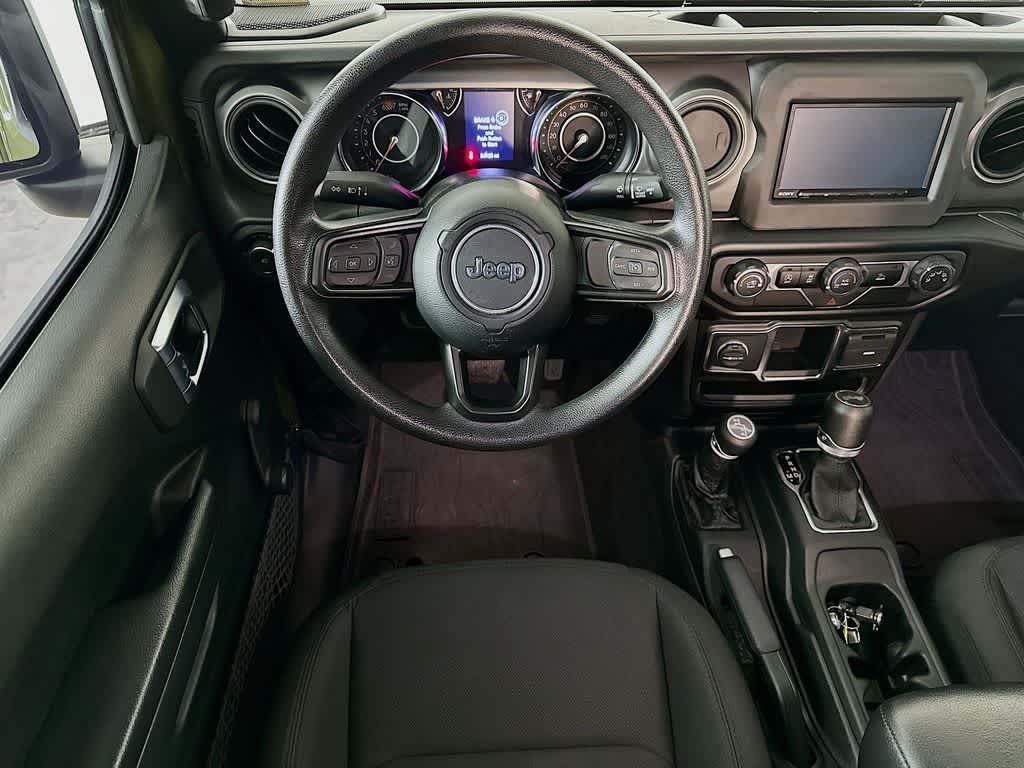 Thumbnail: 2021 Jeep Wrangler - 10