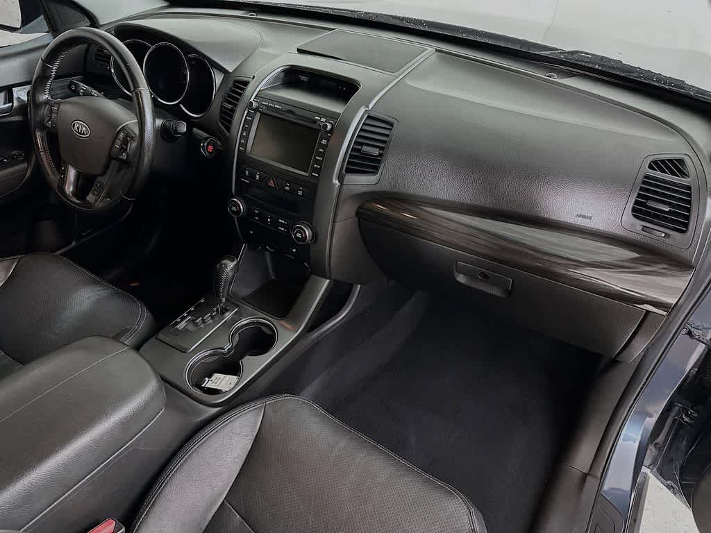 Thumbnail: 2011 Kia Sorento - 35