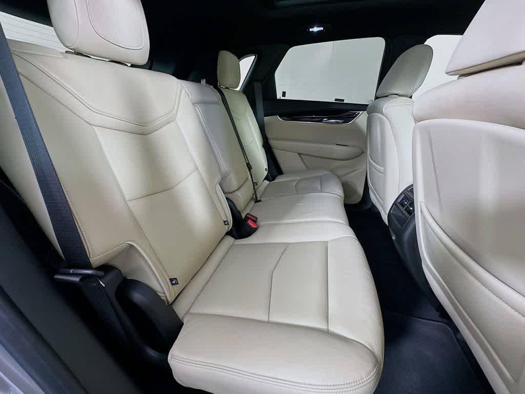 Thumbnail: 2019 Cadillac XT5 - 32