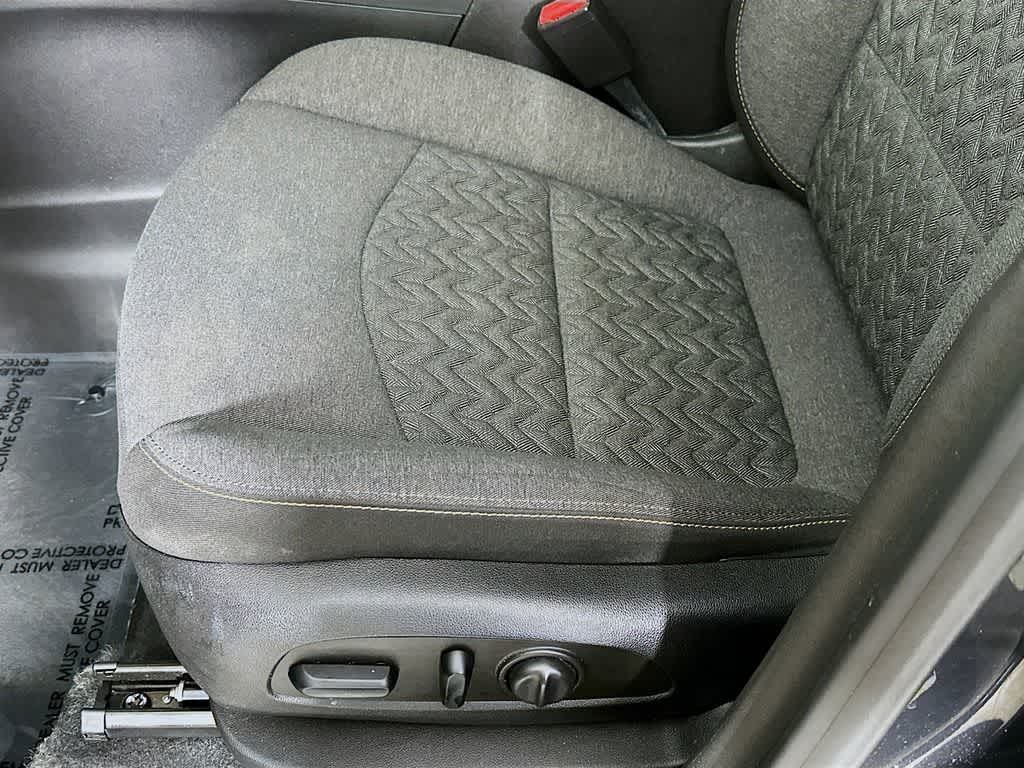 Thumbnail: 2022 Chevrolet Equinox - 30