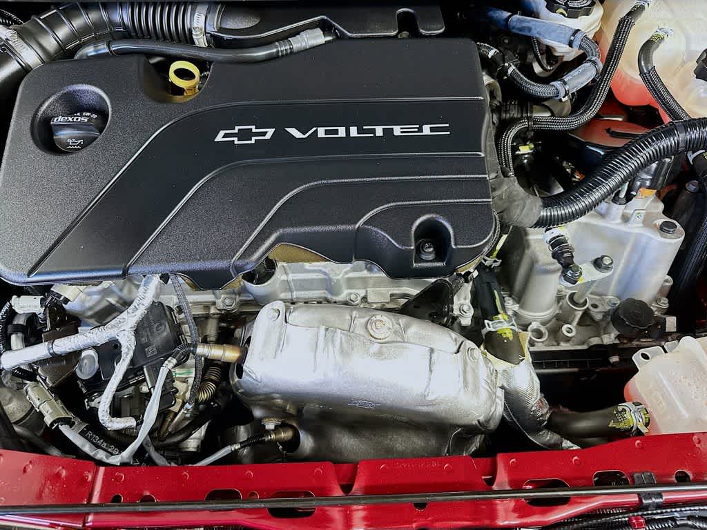 Thumbnail: 2017 Chevrolet Volt - 9