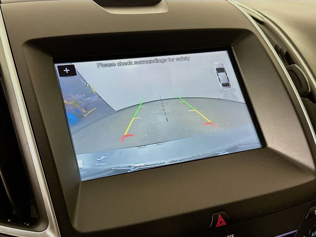 Thumbnail: 2017 Ford Edge - 28