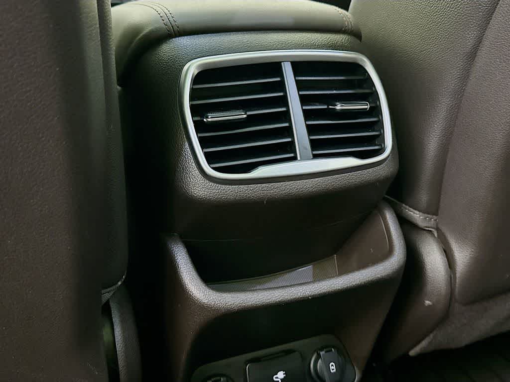 Thumbnail: 2020 Hyundai Santa Fe - 13