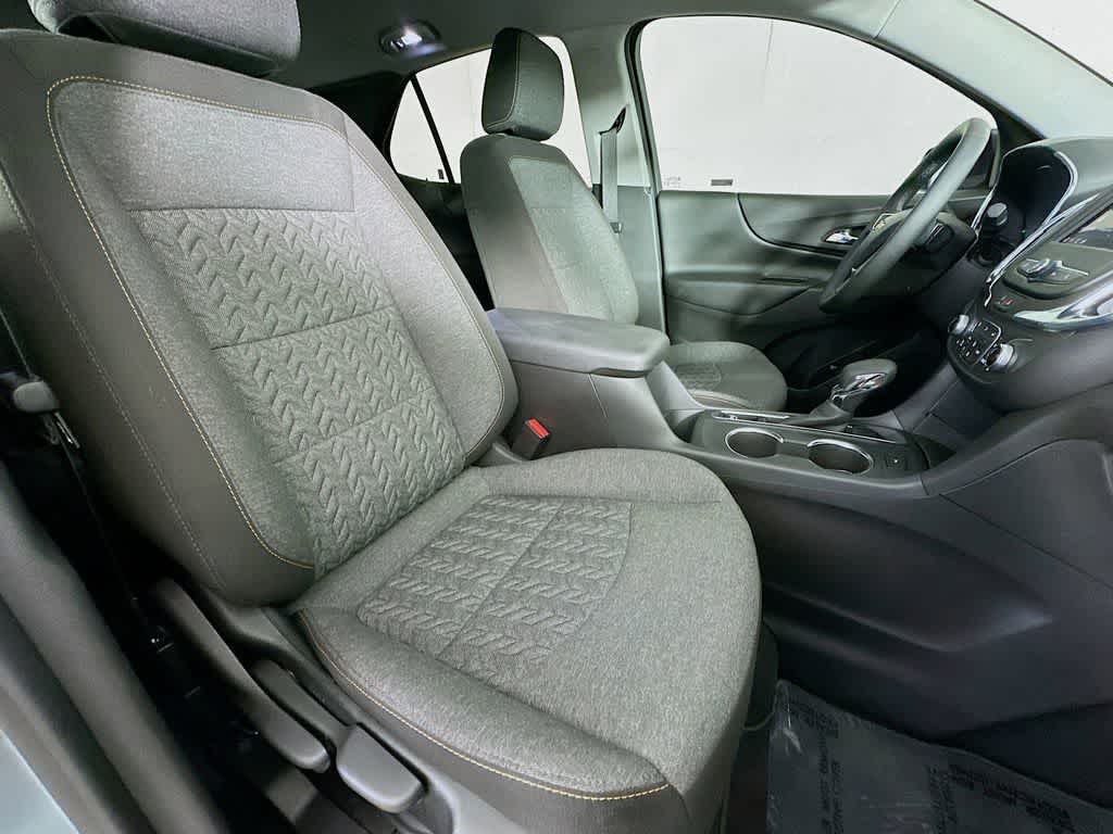 Thumbnail: 2024 Chevrolet Equinox - 15