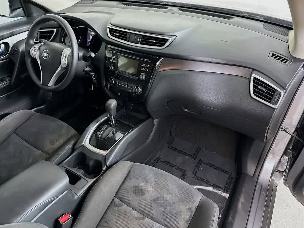 Thumbnail: 2016 Nissan Rogue - 32