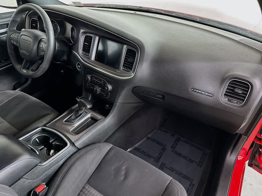 Thumbnail: 2019 Dodge Charger - 32