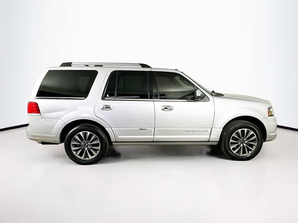 Thumbnail: 2016 Lincoln Navigator - 25