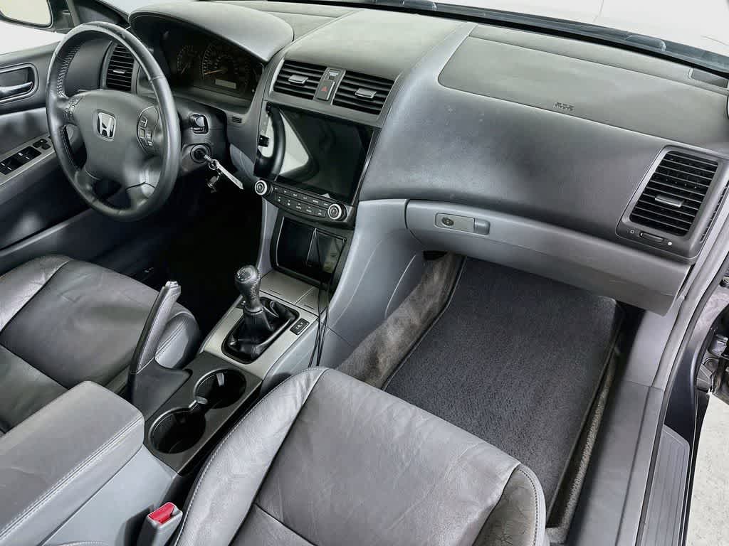 Thumbnail: 2005 Honda Accord - 31