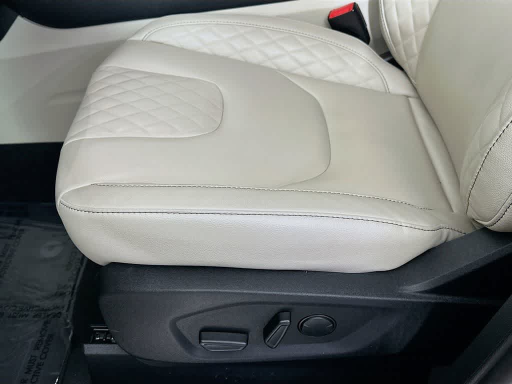 Thumbnail: 2024 Ford Edge - 29