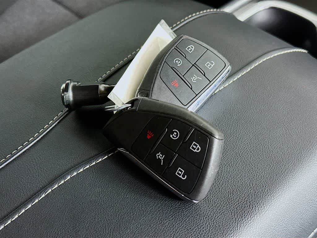 Thumbnail: 2025 GMC Acadia - 22