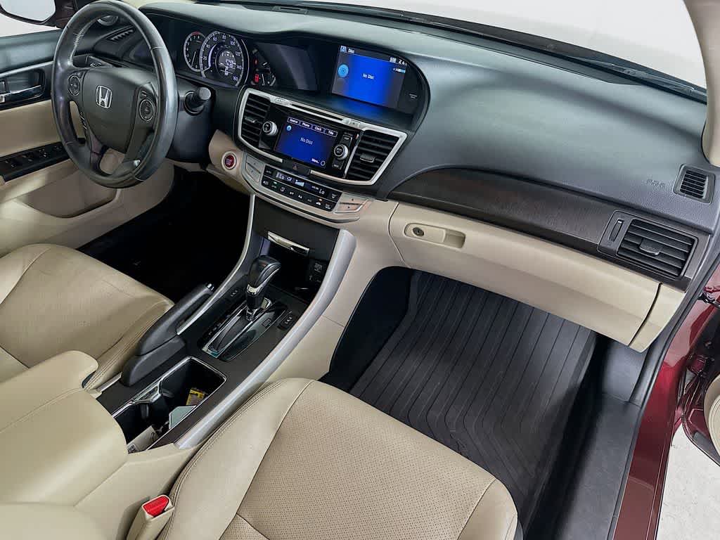 Thumbnail: 2015 Honda Accord - 32