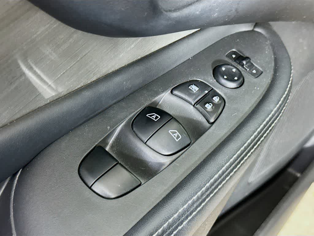 Thumbnail: 2016 Nissan Murano - 30