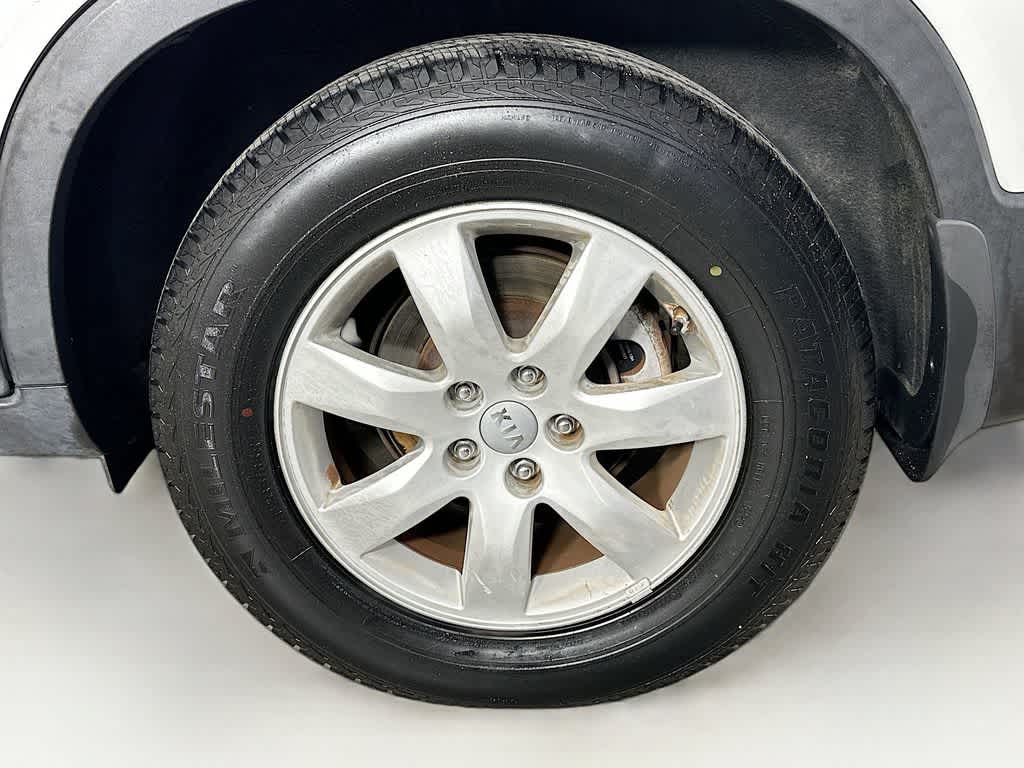 Thumbnail: 2013 Kia Sorento - 8