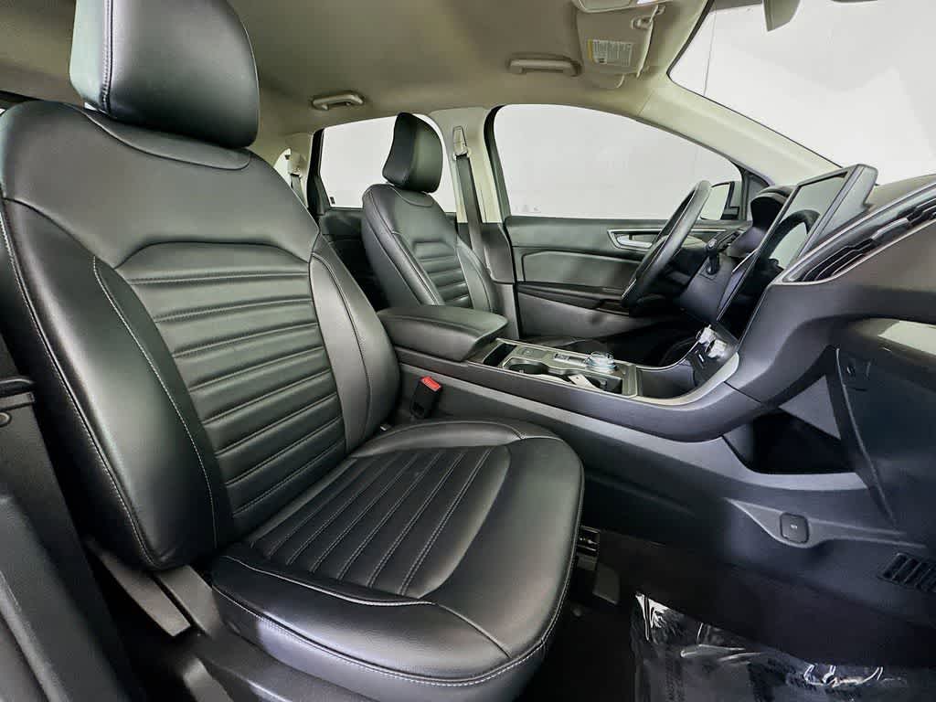 Thumbnail: 2024 Ford Edge - 15