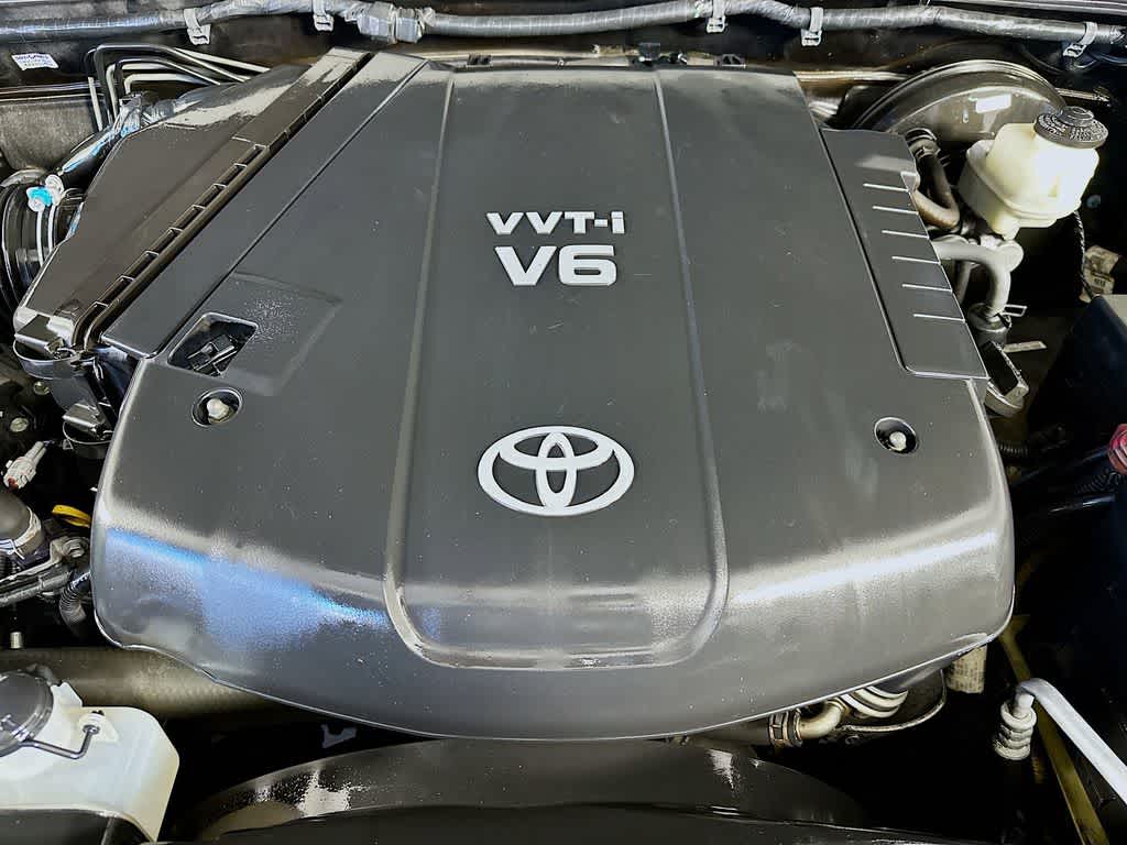 Thumbnail: 2014 Toyota Tacoma - 9