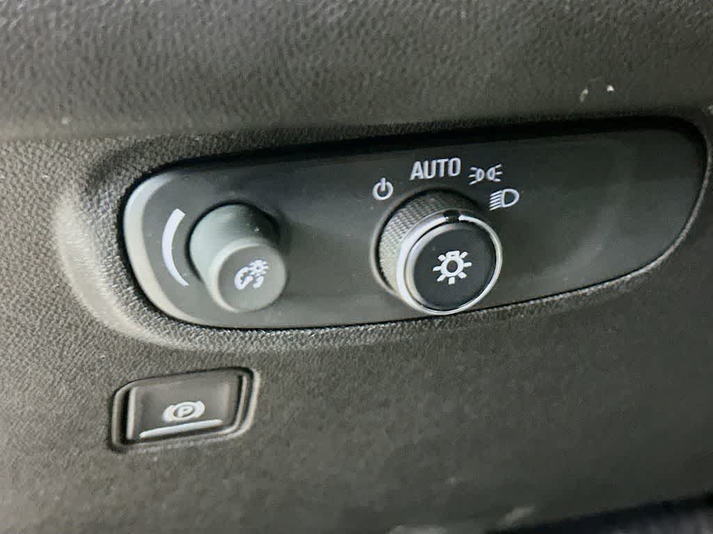 Thumbnail: 2018 GMC Terrain - 27