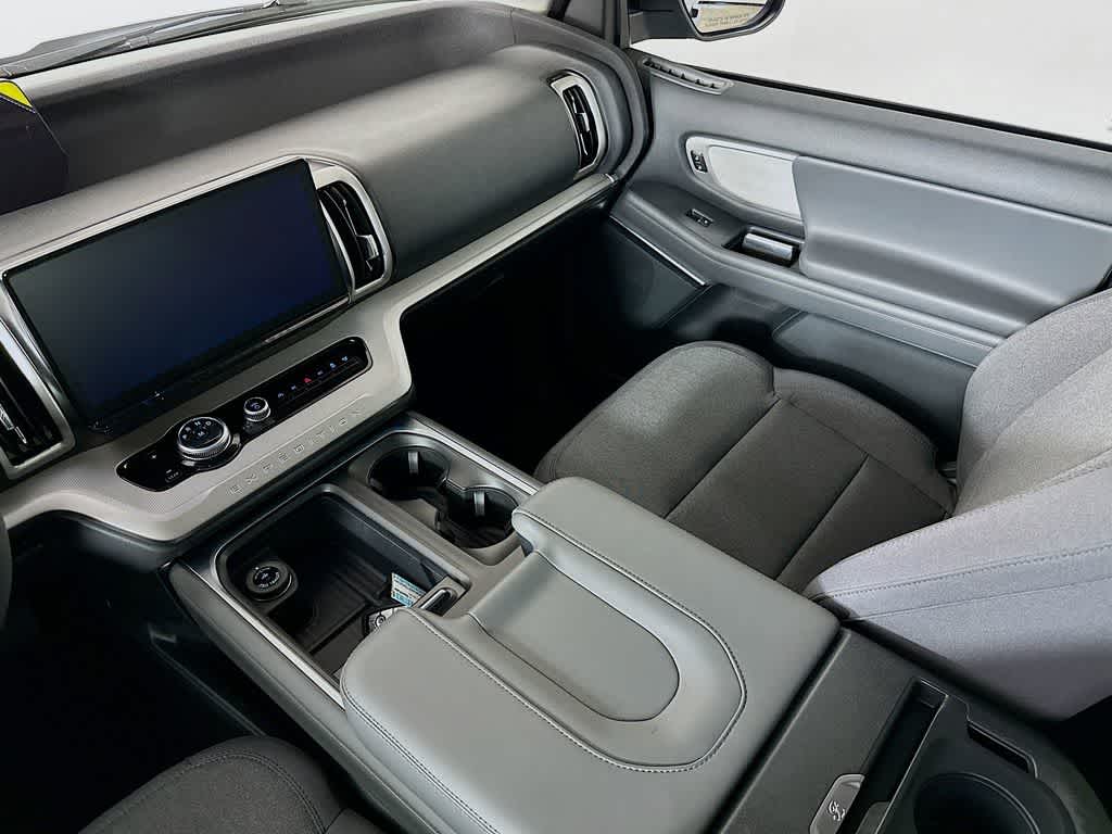 Thumbnail: 2026 Ford Expedition MAX - 11