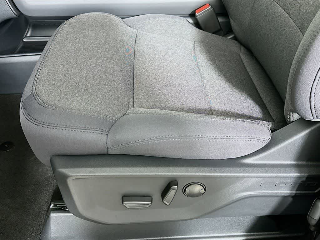 Thumbnail: 2026 Ford Expedition - 29