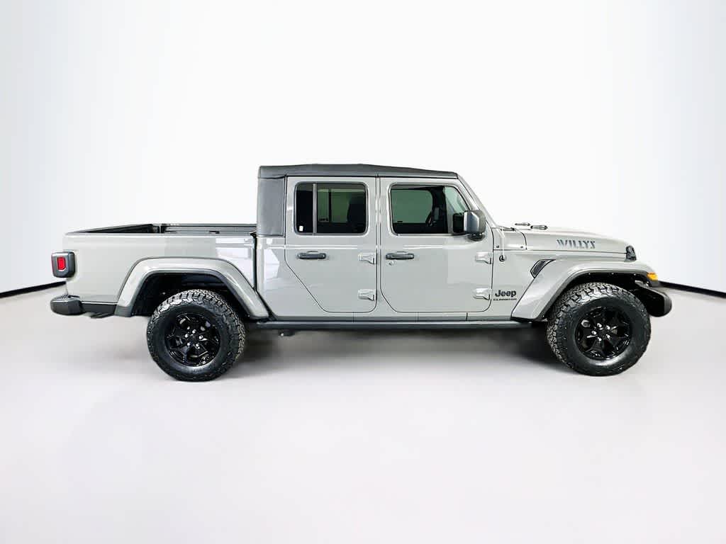 Thumbnail: 2021 Jeep Gladiator - 24