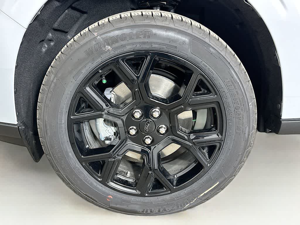 Thumbnail: 2026 Ford Maverick - 8