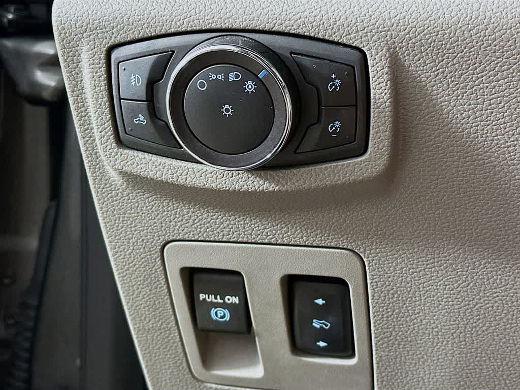 Thumbnail: 2018 Ford F-150 - 26