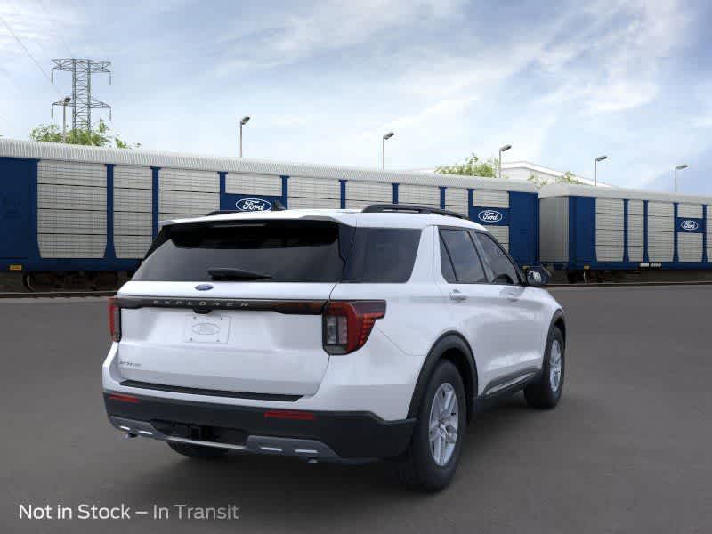 2025 Ford Explorer Active 8