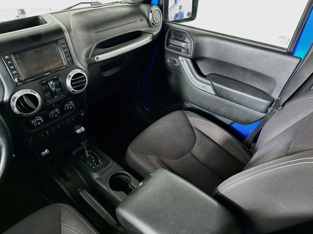 Thumbnail: 2015 Jeep Wrangler - 11