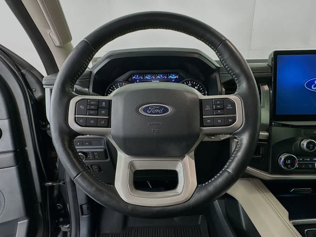 Thumbnail: 2022 Ford Expedition - 15