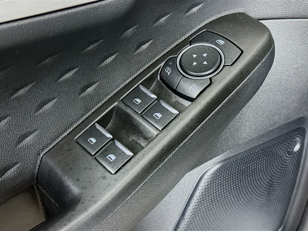 Thumbnail: 2020 Ford Escape - 33