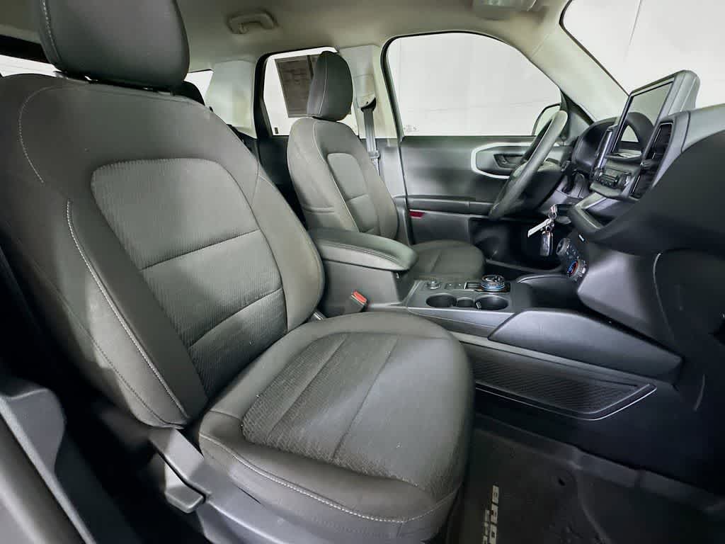 Thumbnail: 2022 Ford Bronco Sport - 14