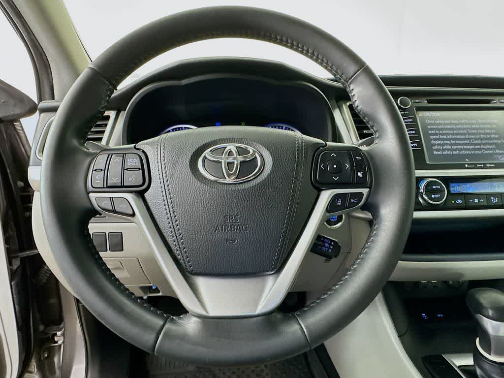 Thumbnail: 2019 Toyota Highlander - 15