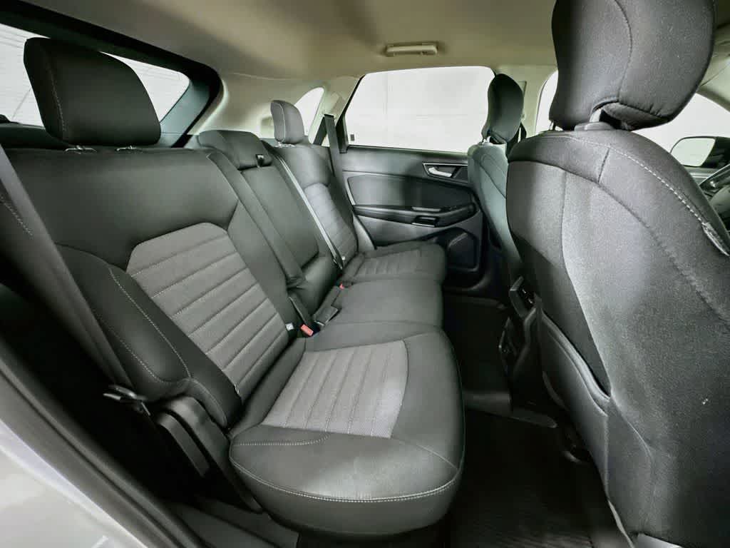 Thumbnail: 2019 Ford Edge - 31