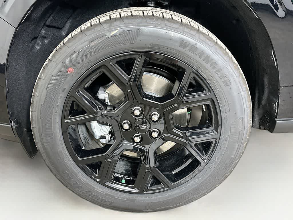 Thumbnail: 2026 Ford Maverick - 8