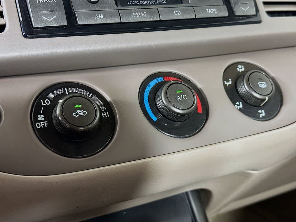 Thumbnail: 2003 Toyota Camry - 17