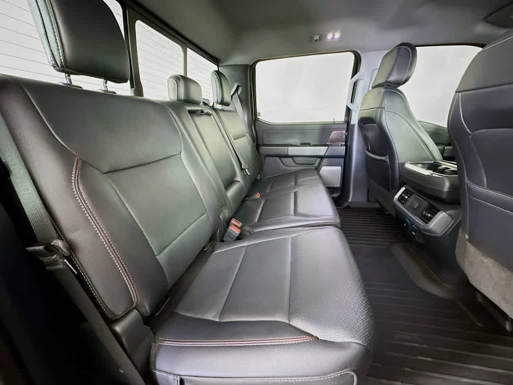 2021 Ford F-150 Lariat 32