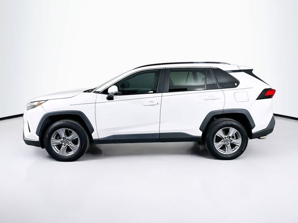 Thumbnail: 2022 Toyota RAV4 - 3