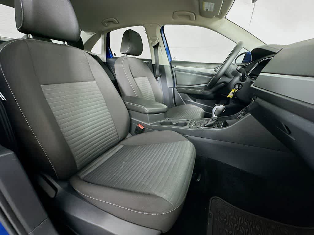 Thumbnail: 2024 Volkswagen Jetta - 14