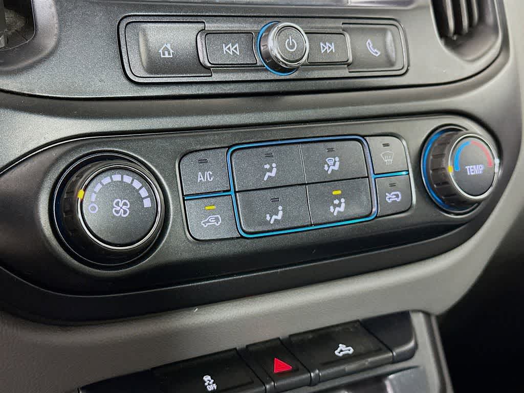 Thumbnail: 2018 Chevrolet Colorado - 30