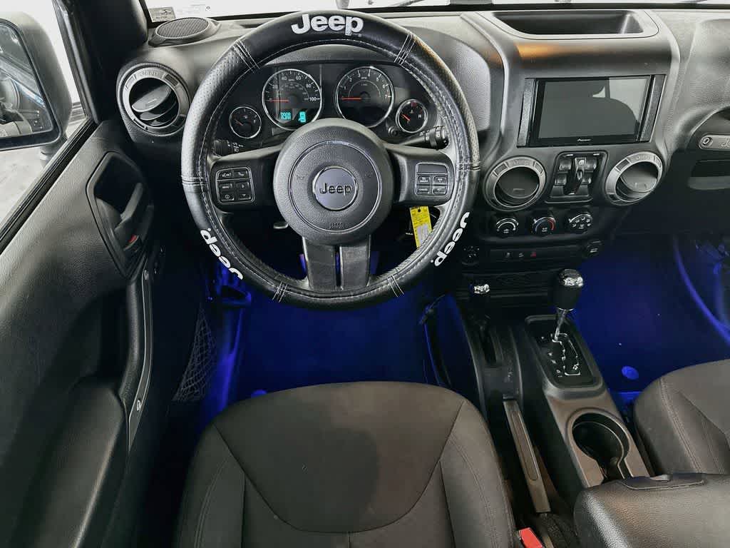Thumbnail: 2016 Jeep Wrangler - 10