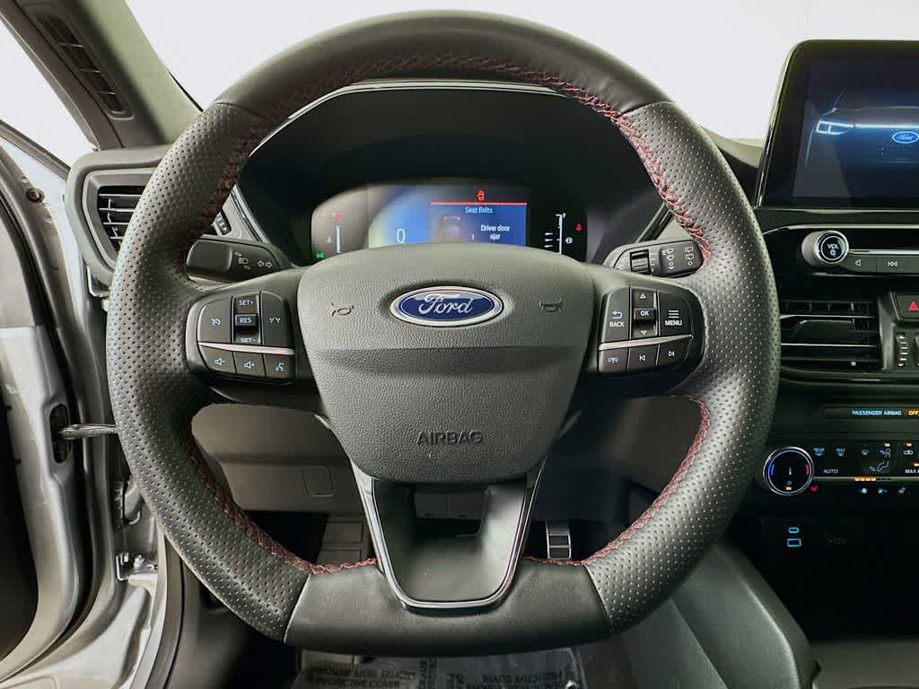 Thumbnail: 2023 Ford Escape - 16