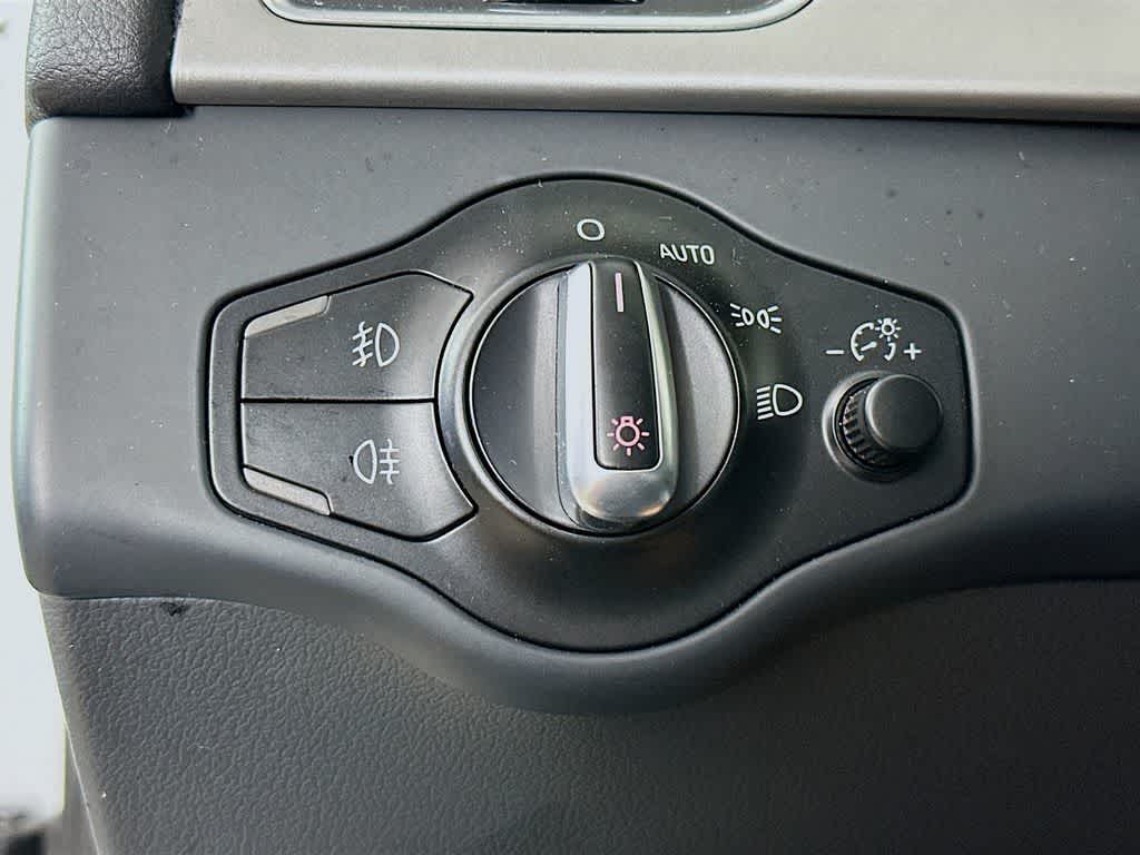 Thumbnail: 2015 Audi A4 - 26