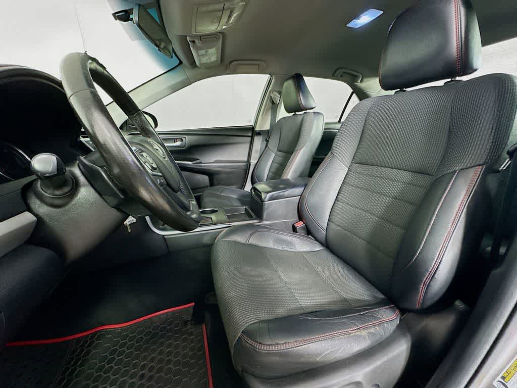 Thumbnail: 2017 Toyota Camry - 12