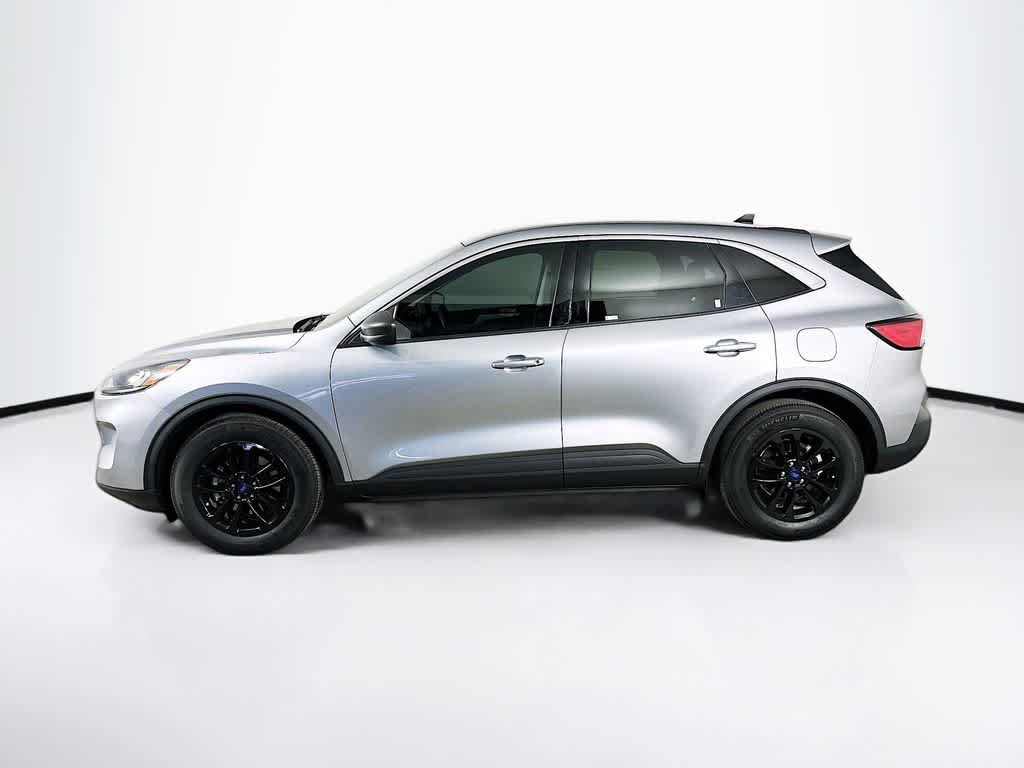 Thumbnail: 2022 Ford Escape - 3